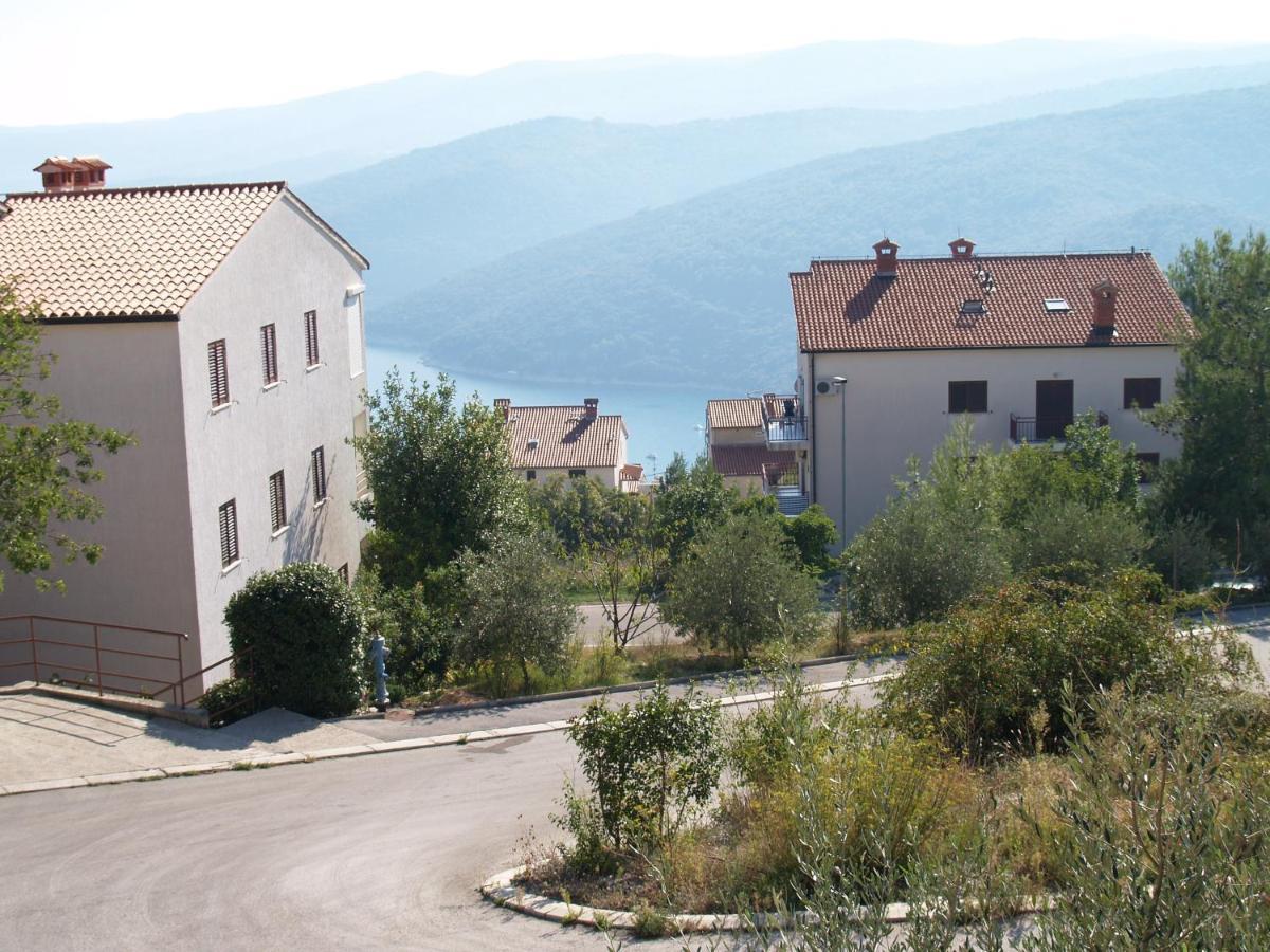 Apartments With A Parking Space Rabac, Labin - 19058 Værelse billede
